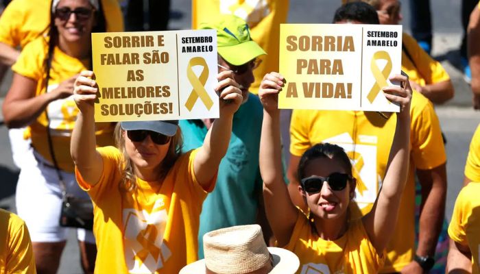  Pediatras alertam para aumento de autoagressão entre adolescentes